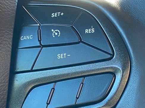 Used 2023 Dodge Charger SXT w/ Blacktop Package image 8