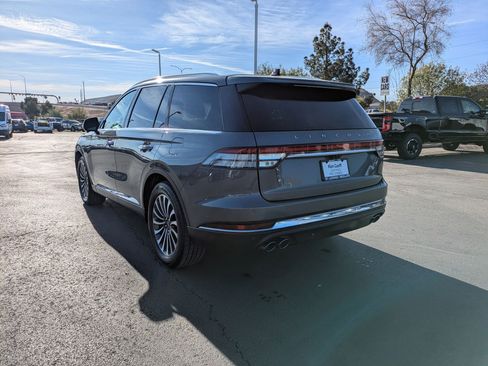 Used 2023 Lincoln Aviator Reserve w/ Equipment Group 201A image 5