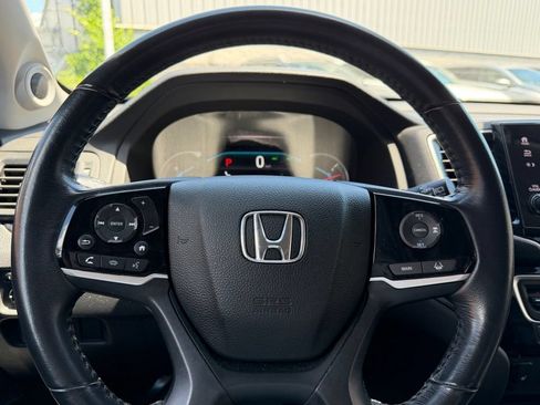 Certified 2020 Honda Pilot Touring image 7