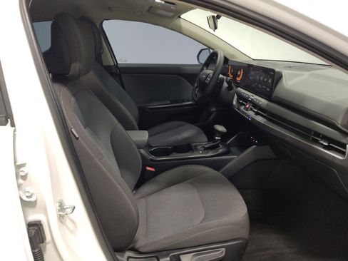 Used 2025 Kia K4 FWD image 21
