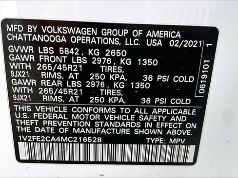 Used 2021 Volkswagen Atlas Cross Sport SEL Premium R-Line image 34