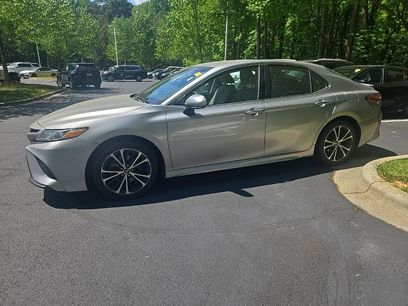 Used 2018 Toyota Camry SE w/ Convenience Package