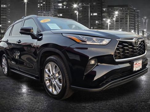 Used 2022 Toyota Highlander Limited image 5