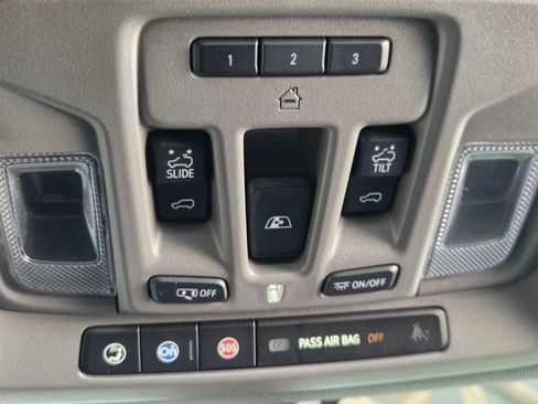 Used 2021 Chevrolet Silverado 1500 LT Trail Boss w/ Convenience Package II AWD/4WD image 11