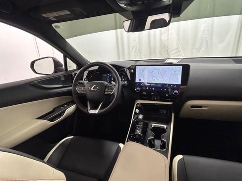 Used 2024 Lexus NX 250 FWD w/ Cold Area Package image 10