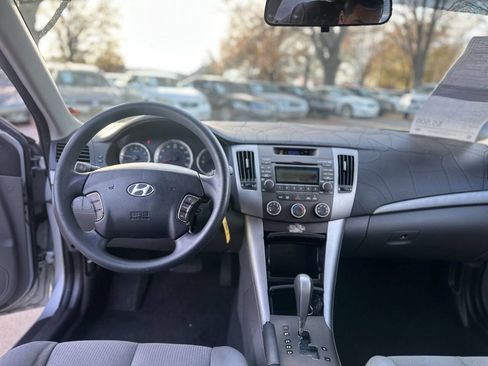Used 2010 Hyundai Sonata GLS image 18