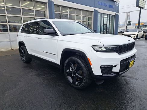 New 2025 Jeep Grand Cherokee L Limited w/ Luxury Tech Group II AWD/4WD image 7