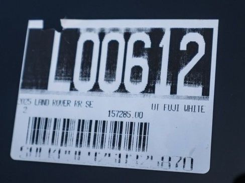 New 2025 Land Rover Range Rover SE image 26