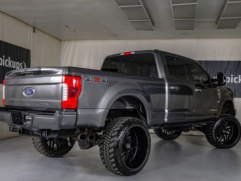 Used 2019 Ford F350 Lariat w/ Lariat Ultimate Package AWD/4WD image 7