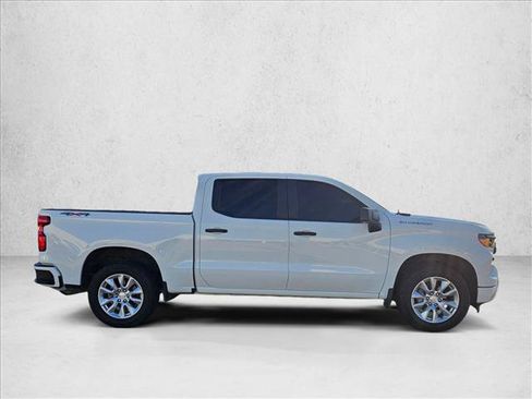 Used 2023 Chevrolet Silverado 1500 Custom AWD/4WD image 4