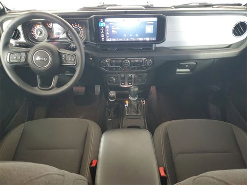 Used 2025 Jeep Wrangler Sport image 13