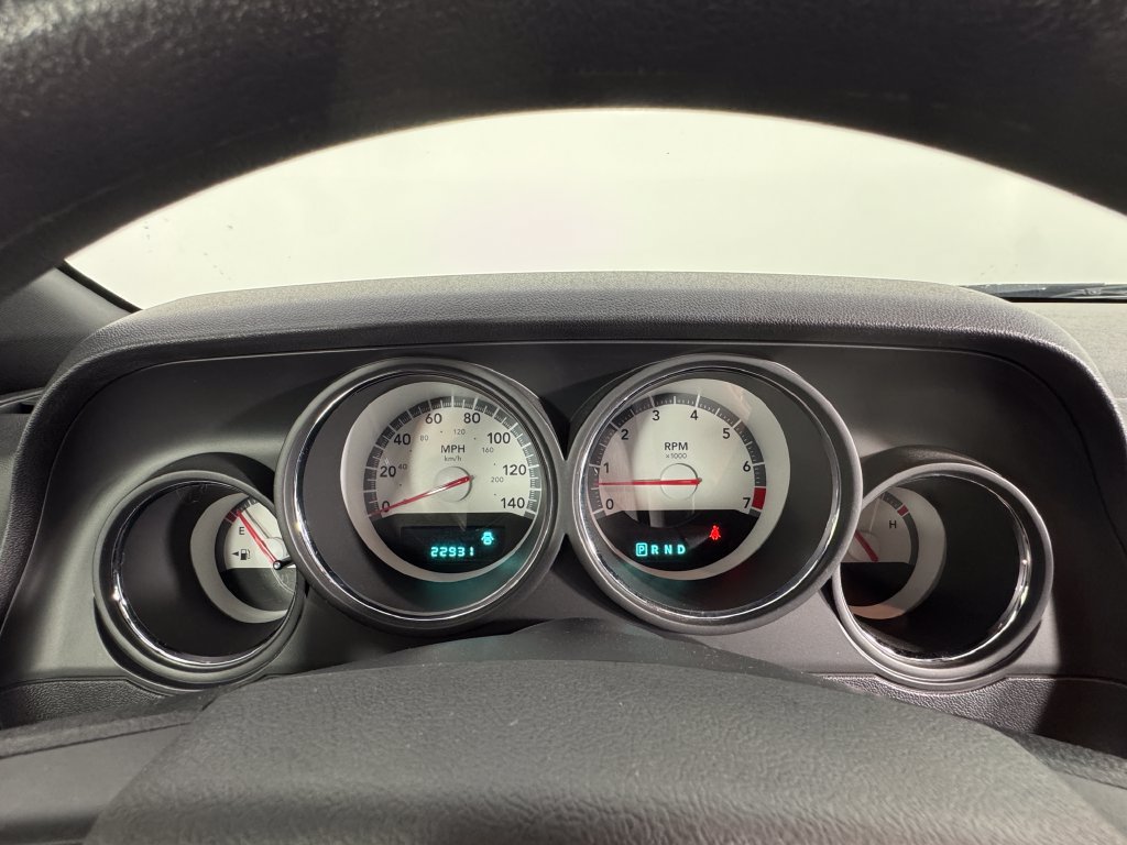 Used 2010 Dodge Challenger SE RWD image 12