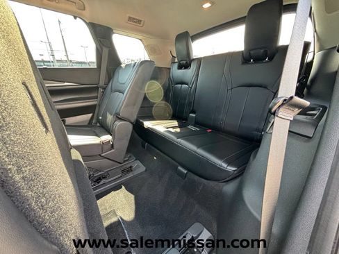 Used 2023 INFINITI QX60 Luxe AWD/4WD image 16