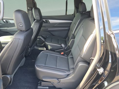 Certified 2026 Buick Enclave Preferred w/ Power Package FWD image 40
