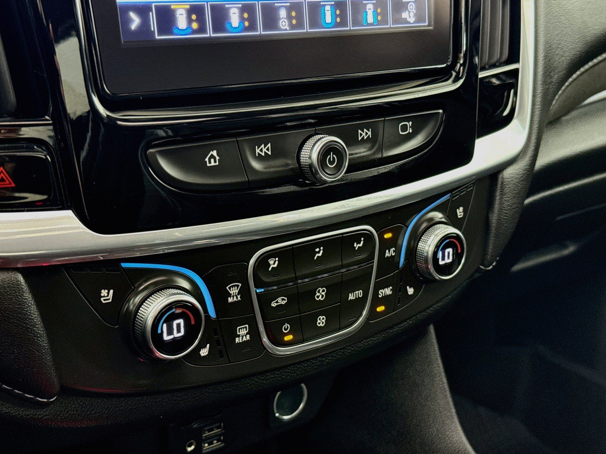 Used 2020 Chevrolet Traverse High Country AWD/4WD image 19