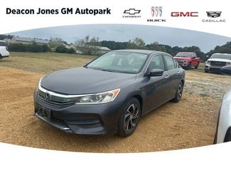 Used 2017 Honda Accord LX image 1