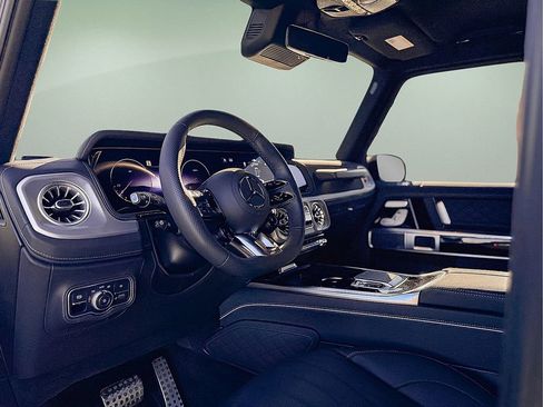 Used 2025 Mercedes-Benz G 63 AMG 4MATIC image 19