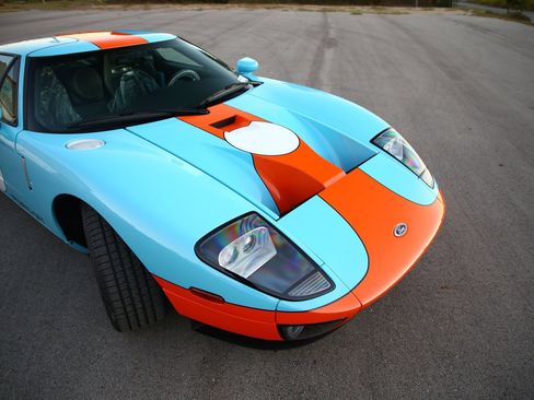 Used 2006 Ford GT image 11
