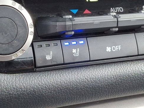Certified 2022 Toyota Tundra Limited AWD/4WD image 20