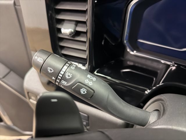 Used 2024 Chevrolet Silverado 1500 RST AWD/4WD image 18