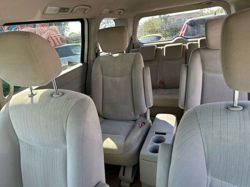 Used 2016 Nissan Quest SV image 23