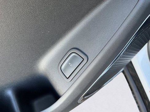 New 2026 GMC Acadia Denali w/ Super Cruise Package image 33