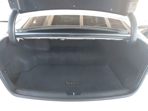 Used 2019 Hyundai Sonata Limited image 12