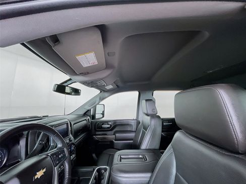 Used 2021 Chevrolet Silverado 2500 LTZ w/ LTZ Plus Package image 11