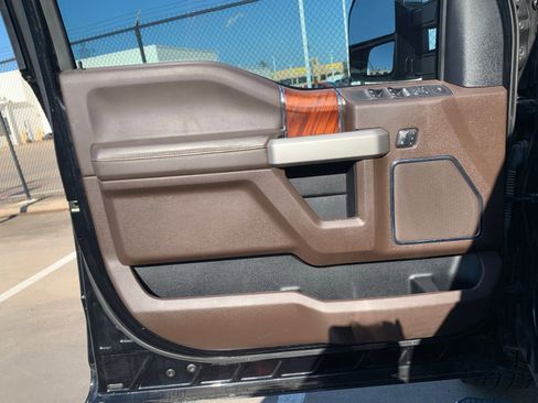 Used 2018 Ford F250 King Ranch w/ King Ranch Ultimate Package image 16