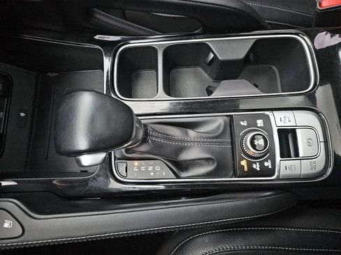 Used 2022 Kia Telluride EX w/ EX Premium Package image 36