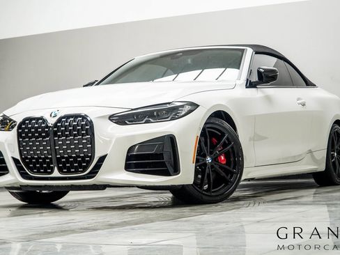 Used 2024 BMW M440i Convertible w/ Premium Package image 2