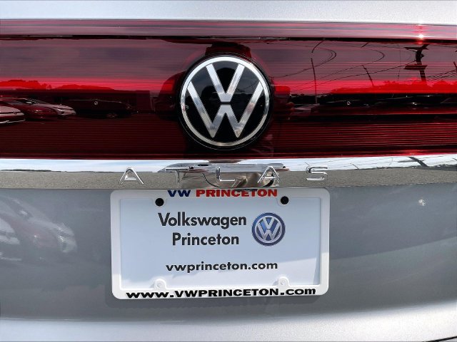 New 2026 Volkswagen Atlas Cross Sport SEL Premium R-Line AWD/4WD image 15