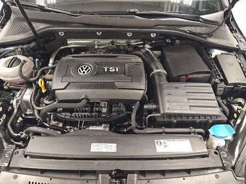Used 2017 Volkswagen GTI S FWD image 7