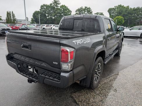 Used 2022 Toyota Tacoma TRD Sport w/ Technology Package AWD/4WD image 6