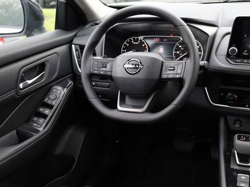 New 2026 Nissan Rogue SV AWD/4WD image 25