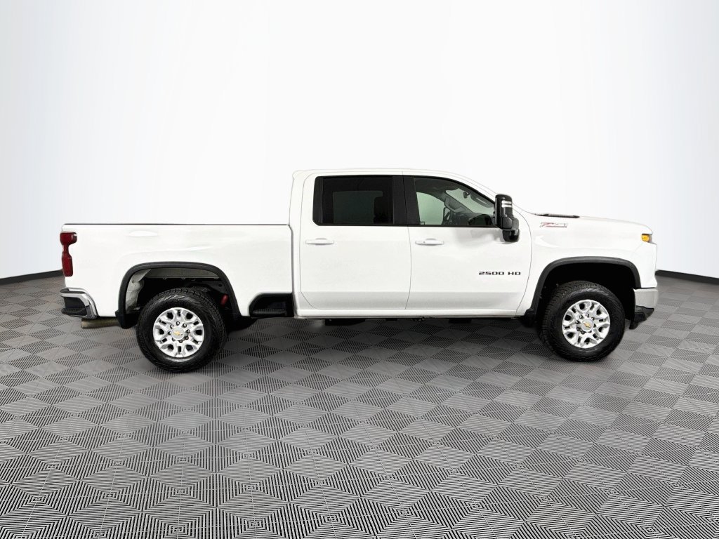 Used 2025 Chevrolet Silverado 2500 LT w/ All Star Edition AWD/4WD image 8