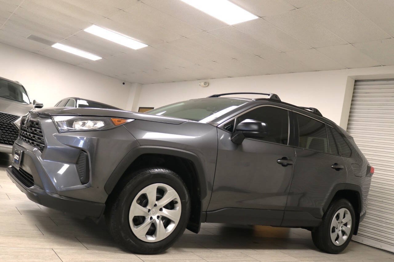Used 2020 Toyota RAV4 LE w/ Carpet Mat Package AWD/4WD image 10