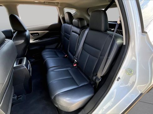 Used 2018 Nissan Murano Platinum w/ Cargo Package FWD image 19