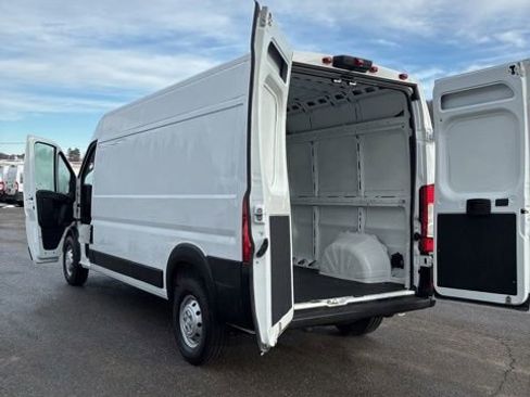 Used 2023 RAM ProMaster 2500 image 13
