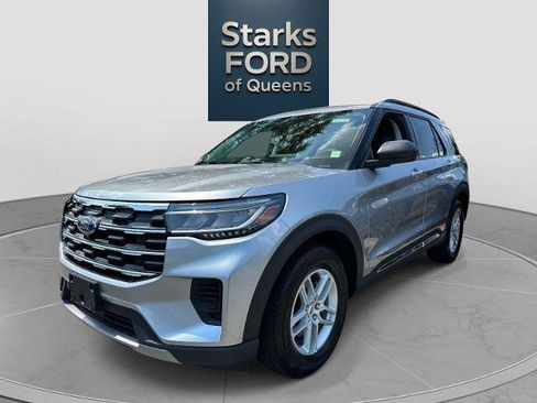 Certified 2025 Ford Explorer Active AWD/4WD image 5