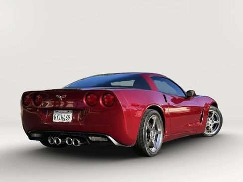 Used 2006 Chevrolet Corvette Coupe w/ Preferred Equipment Group RWD image 10