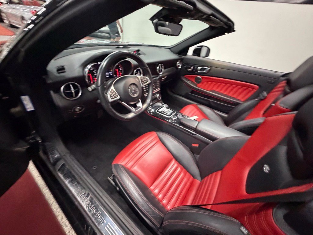 Used 2018 Mercedes-Benz SLC 300 image 18