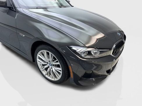 Used 2023 BMW 330e xDrive w/ Premium Package AWD/4WD image 19