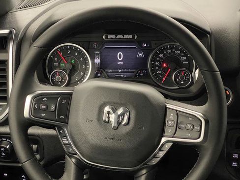 New 2026 RAM 1500 4x4 Crew Cab image 17