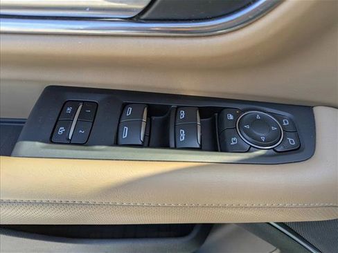 Used 2021 Chevrolet Tahoe Premier w/ Premium Package RWD image 10