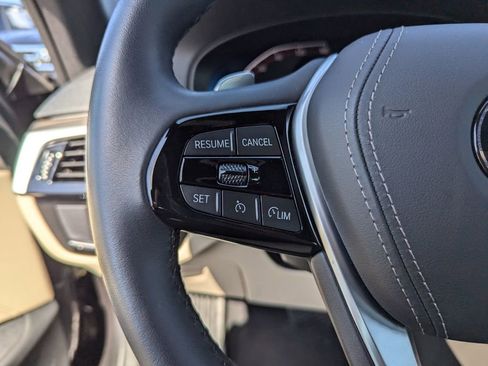 Used 2022 BMW 530i xDrive image 27