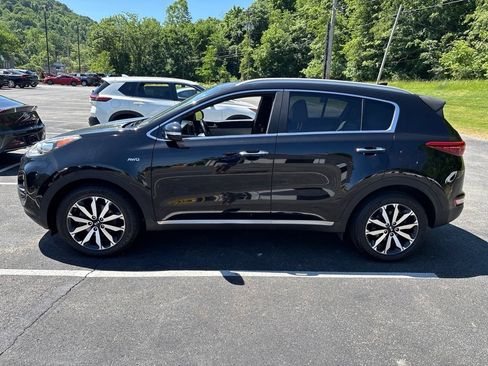 Used 2018 Kia Sportage EX w/ EX Sport Appearance Package AWD/4WD image 2