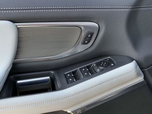 New 2025 Ford Expedition Platinum w/ Driver's Package image 25