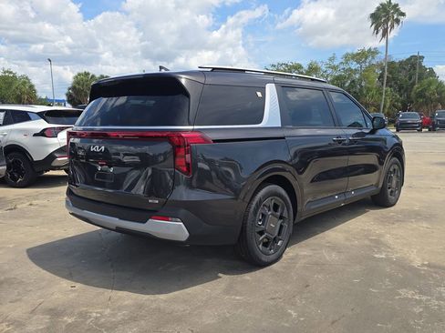New 2026 Kia Carnival EX FWD image 8