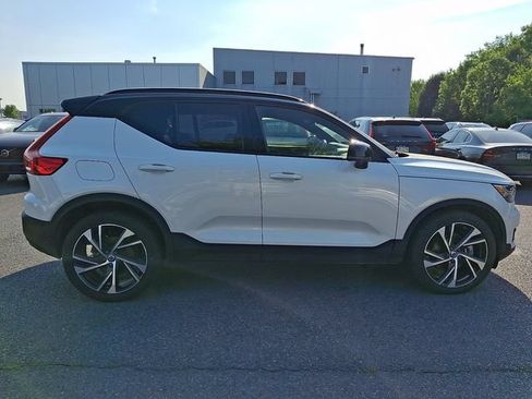 Used 2021 Volvo XC40 T5 R-Design w/ Advanced Package AWD/4WD image 7
